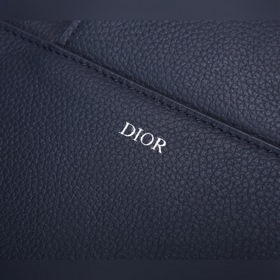 Новая сумка DIOR из зернистой кожи Модель： 93305 Из коллекции, с