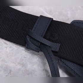 Новая сумка DIOR из зернистой кожи Модель： 93305 Из коллекции, с