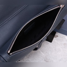 Новая сумка DIOR из зернистой кожи Модель： 93305 Из коллекции, с