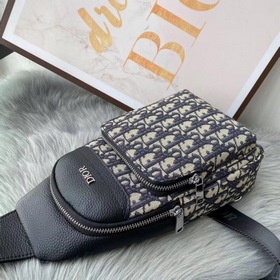 Мужская сумка на грудь Dior Модель 6090 Фотография оригинальног