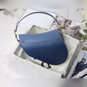 DIOR saddle Серия с градиентным цветом Градиентный синий Модель M