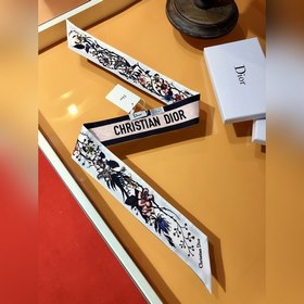 Шарф Dior Rosa Mutabilis 100% шелк с двойным переплетением Этот