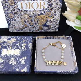 Dior Браслет с пятиконечной звездой и буквами JADIOR