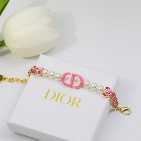 Новое лаковое браслет розового цвета от Dior Выберите несколько у