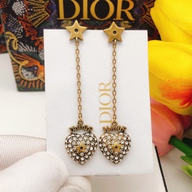DIOR Сердечные серьги-гвоздики