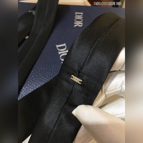 Мужской галстук Dior с вышитым логотипом Идеальный выбор для демо