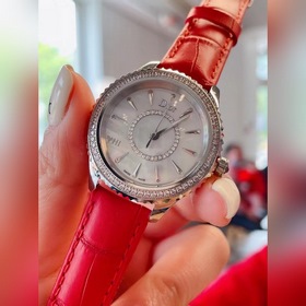 Диор DIOR VIII серия женские часы Циферблат с цифрой VIII виде яй