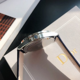 Женские часы Dior  Импортный кварцевый механизм  Сталь 316L Ди