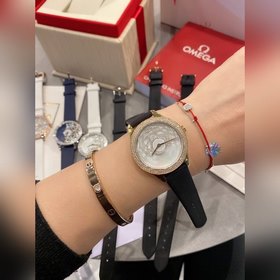 Женские часы Dior  Импортный кварцевый механизм  Сталь 316L Ди