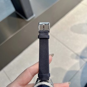 Женские часы Dior  Импортный кварцевый механизм  Сталь 316L Ди