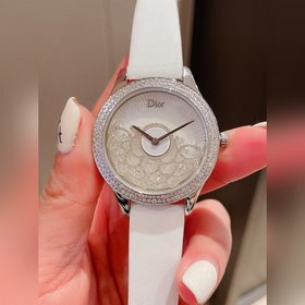 Женские часы Dior  Импортный кварцевый механизм  Сталь 316L Ди