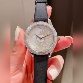 Женские часы Dior  Импортный кварцевый механизм  Сталь 316L Ди