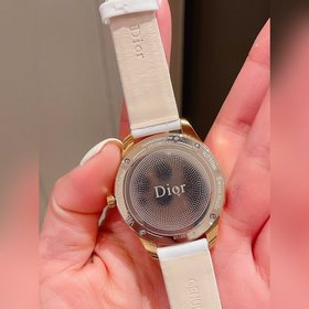 Женские часы Dior  Импортный кварцевый механизм  Сталь 316L Ди