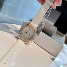 Женские часы Dior  Импортный кварцевый механизм  Сталь 316L Ди