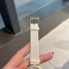 Женские часы Dior  Импортный кварцевый механизм  Сталь 316L Ди