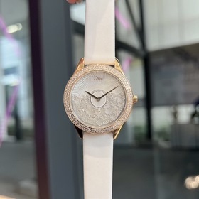 Женские часы Dior  Импортный кварцевый механизм  Сталь 316L Ди