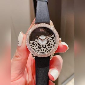 Женские часы Dior  Импортный кварцевый механизм  Сталь 316L Ди