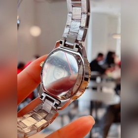Диор DIOR VIII серия женские часы Циферблат с цифрой VIII виде яй