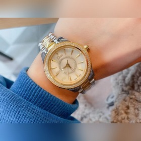 Диор DIOR VIII серия женские часы Циферблат с цифрой VIII виде яй