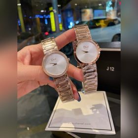 Dior Серия высокого ювелирного искусства Женские часы демонстрир