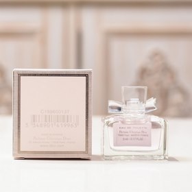 Название бренда： Dior Miss Dior Объем： 100 мл Страна производст