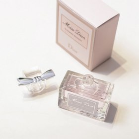 Название бренда： Dior Miss Dior Объем： 100 мл Страна производст