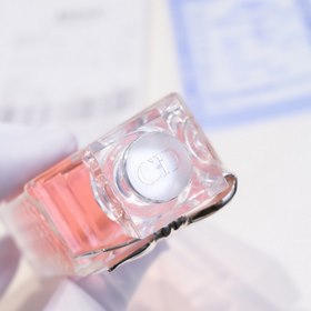 Название бренда： Dior Розовый танец Объем： 100 мл Тип парфюма：