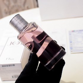 Название бренда： Dior Dior Joy Объем： 90 мл Упаковка： полная ко