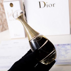 Бренд： Dior Parfums Dior Объем： 100 мл Тип парфюма： EDP Упаков