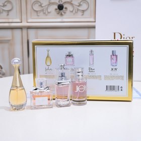 Набор Dior Объем： 4×30 мл С распылителем, Истинный я, 30 мл Цвето