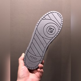 Fendi Спортивные кроссовки для пар  Первая модель кроссовок, со