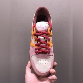 Fendi Спортивные кроссовки для пар  Первая модель кроссовок, со