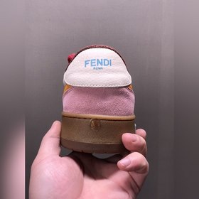 Fendi Спортивные кроссовки для пар  Первая модель кроссовок, со