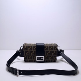 Fendi Сумка FEND1 Standard Baguette С квадратной откидной крышкой
