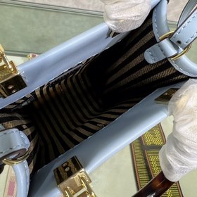 FENDI Mon Tresor маленькая сумка-бакет Изготовлена из светло-го