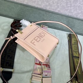 Мини-сумка FENDI Sunshine, светло-розовый с тисненым логотипом F