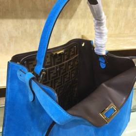 FENDI Мягкая сумка Peekaboo из матовой кожи Размер： 42 см
