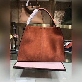 FENDI Мягкая сумка Peekaboo из матовой кожи Размер： 42 см