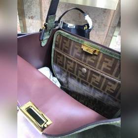 FENDI Мягкая сумка Peekaboo из матовой кожи Размер： 42 см