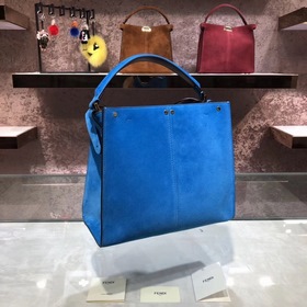 FENDI Мягкая сумка Peekaboo из матовой кожи С плечевым ремнем Раз