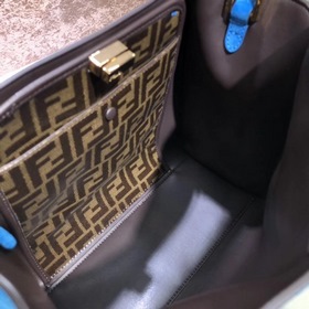 FENDI Мягкая сумка Peekaboo из матовой кожи С плечевым ремнем Раз