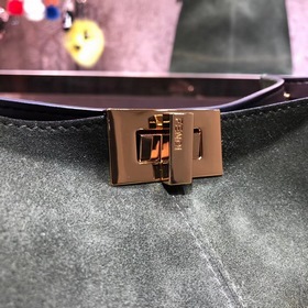 FENDI Мягкая сумка Peekaboo из матовой кожи С плечевым ремнем Раз