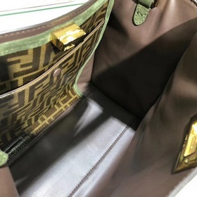 FENDI Мягкая сумка Peekaboo из матовой кожи С плечевым ремнем Раз