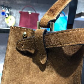 FENDI Мягкая сумка Peekaboo из матовой кожи С плечевым ремнем Раз