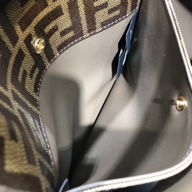 FENDI Мягкая сумка Peekaboo из матовой кожи С плечевым ремнем Раз