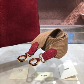 FENDI Мягкая сумка Peekaboo из матовой кожи С плечевым ремнем Раз