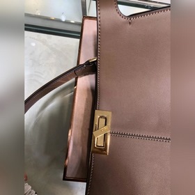 Сумка FENDI peekaboo Мягкая телячья кожа с логотипом FF Просторн