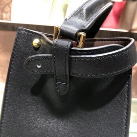 Сумка FENDI peekaboo Усовершенствованная сумка-клатч из мягкой те