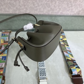 FENDI POMODORIN0 Зеленая мини-сумочка, модель S509 POMODORIN0 Зел