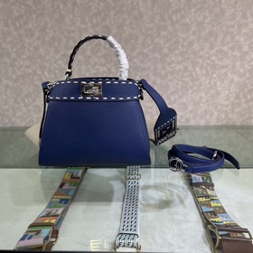FENDI Peekaboo синяя сумка маленького размера Изготовлена из кож